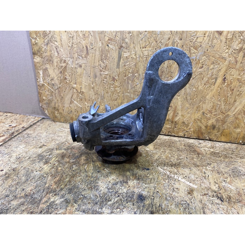 Цапфа подвески (подвеска) Audi A4 B8 8k0505435aa