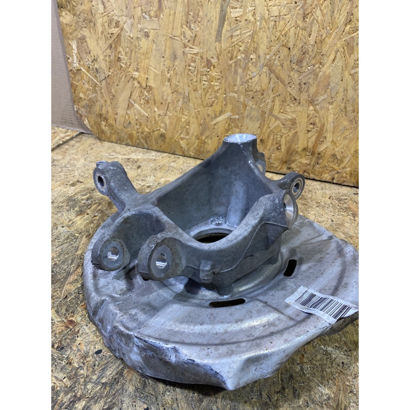 Цапфа підвіски (підвіска) BMW 5-series F10 2011 3.0 N55B30 33326793769