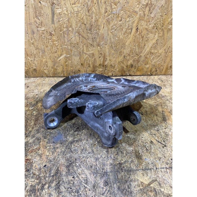 Цапфа підвіски (підвіска) BMW 5-series F10 2011 3.0 N55B30 33326793769