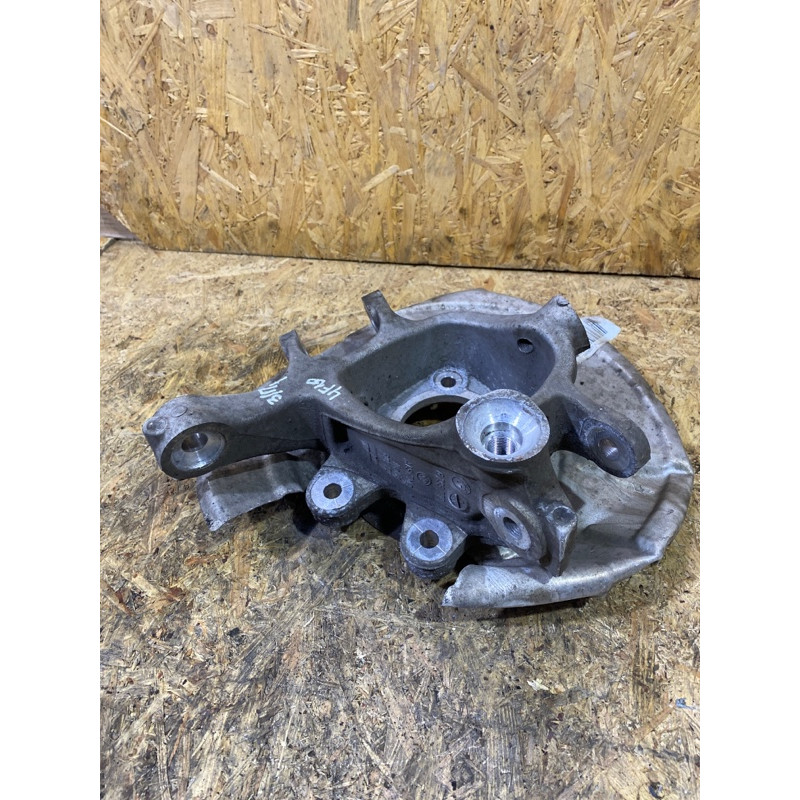 Цапфа підвіски (підвіска) BMW 5-series F10 2011 3.0 N55B30 33326793770