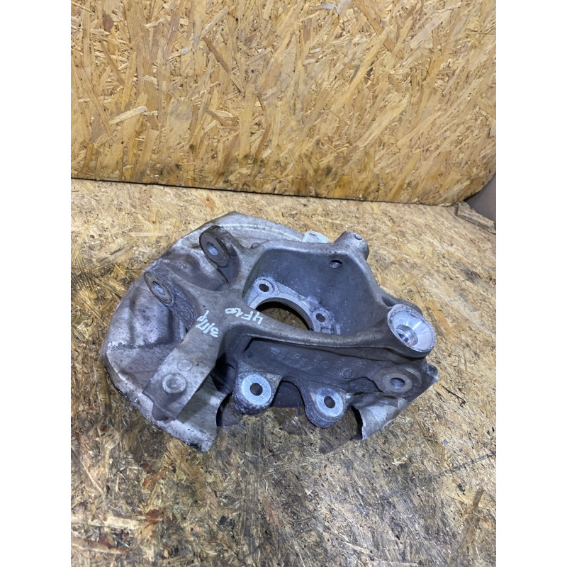 Цапфа підвіски (підвіска) BMW 5-series F10 2011 3.0 N55B30 33326793770