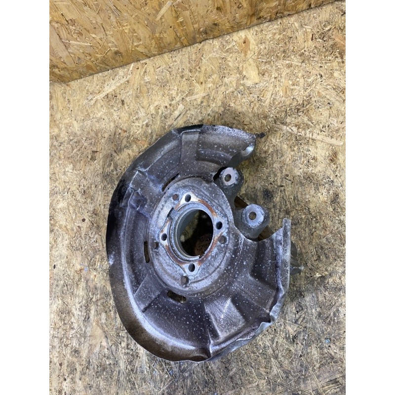 Цапфа підвіски (підвіска) BMW 5-series F10 2011 3.0 N55B30 33326793770