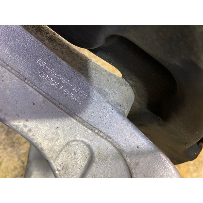 Цапфа подвески (подвеска) Ford Mustang MK6 2016 fr3c5b759bd