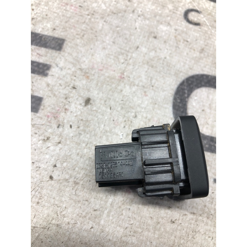 Кнопка открывания крышки багажника (электрика / кнопки) FORD Fusion MK5 2014 2.5 dg9t19b514aaw