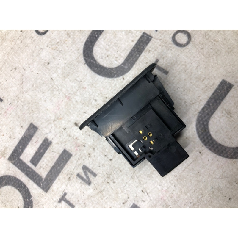 Кнопка открывания крышки багажника (электрика / кнопки) Subaru Outback BS 2016 2.5