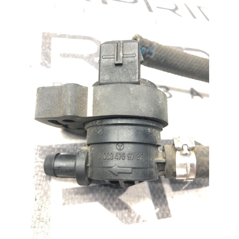 Клапан вентиляции (кузов и элементы) Mercedes-Benz C-class W203 2007 3.0 a0004769732