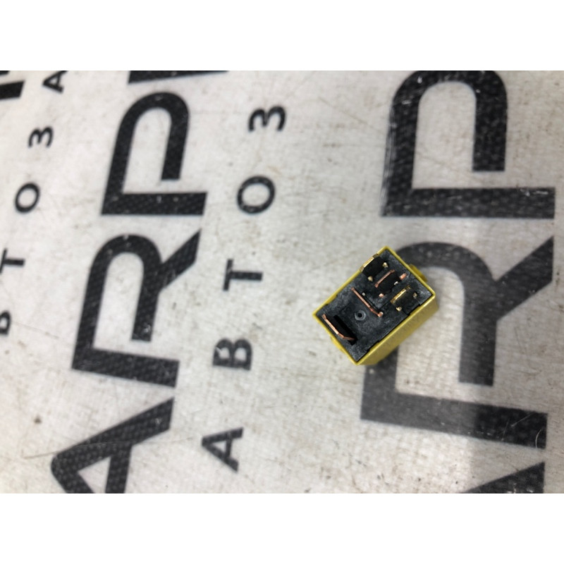 Реле (электрика) Mercedes-Benz C-class W203 2007 3.0 0025421219