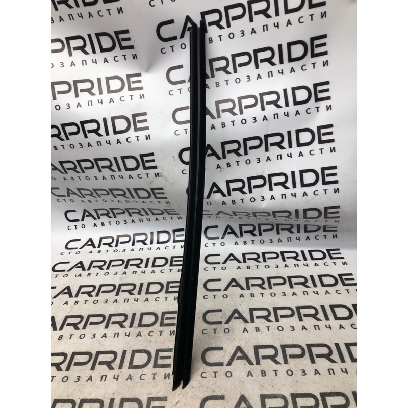 Молдинг стекла внутренний (наружные элементы кузова) Jeep Cherokee KL 2014 3.2 68103084AB