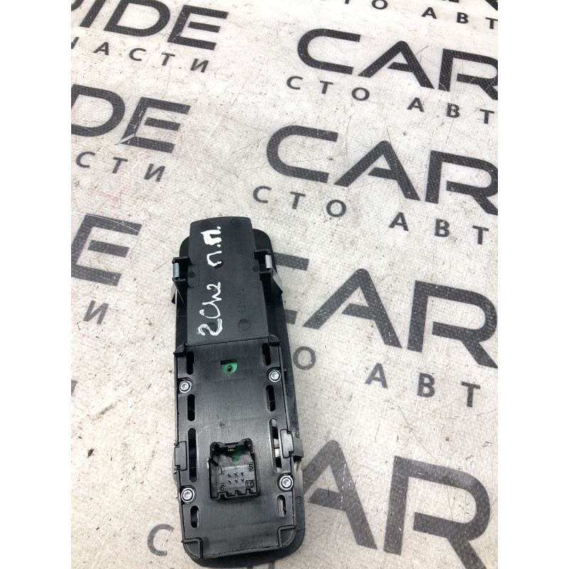 Кнопка стеклоподъемника (электрика / кнопки) Jeep Cherokee KL 2014 3.2 68141892aa