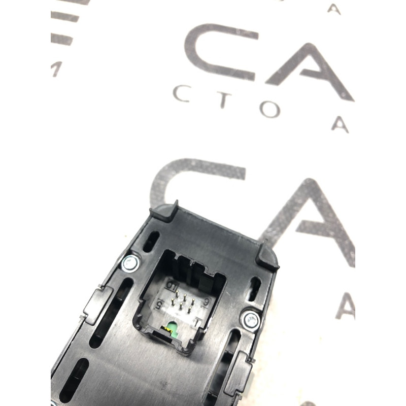 Кнопка стеклоподъемника (электрика / кнопки) Jeep Cherokee KL 2014 3.2 68141892aa