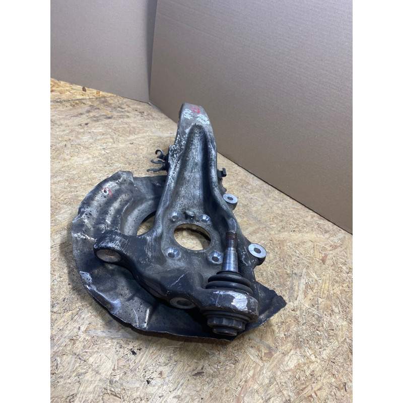 Поворотний кулак (підвіска) BMW 5-series F10 2011 3.0 N55B30 31216777752