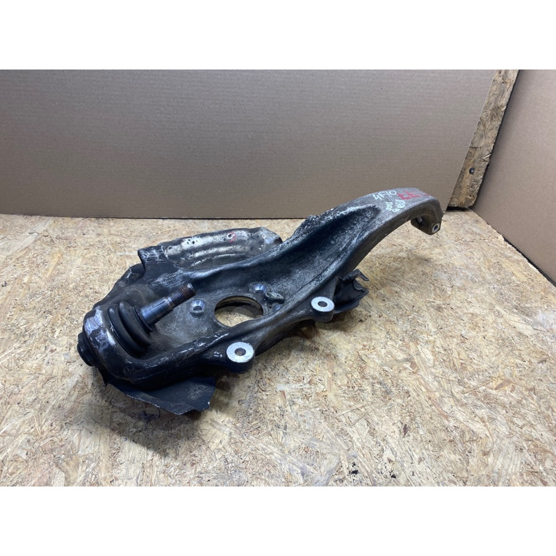 Поворотний кулак (підвіска) BMW 5-series F10 2011 3.0 N55B30 31216777752