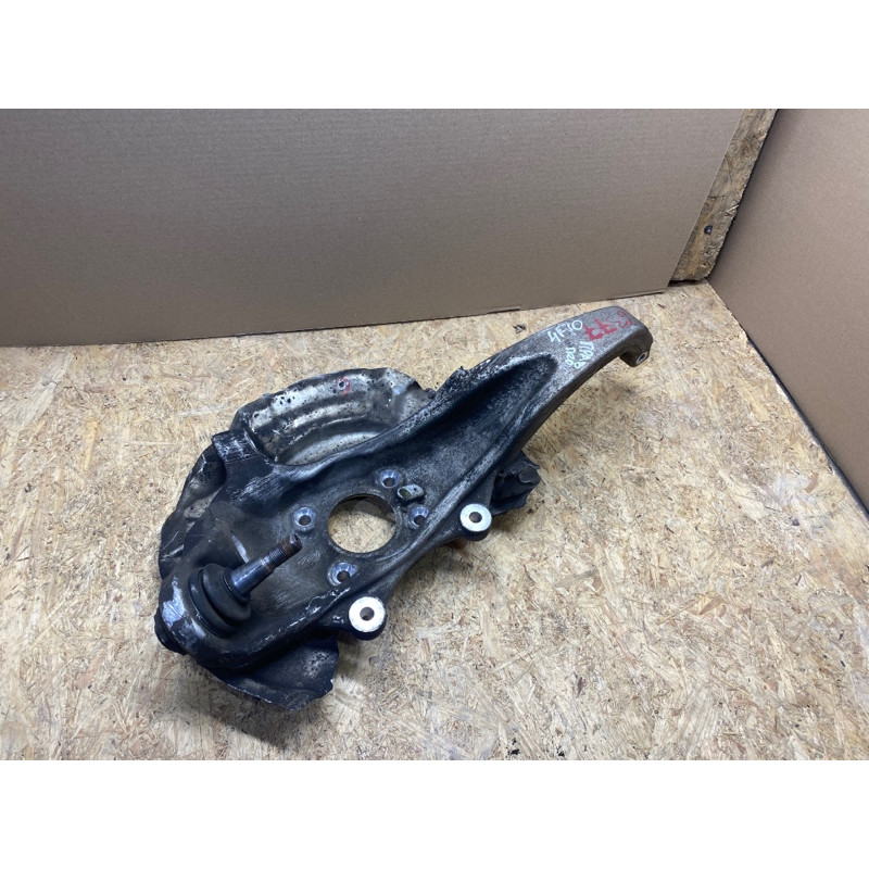 Поворотний кулак (підвіска) BMW 5-series F10 2011 3.0 N55B30 31216777752