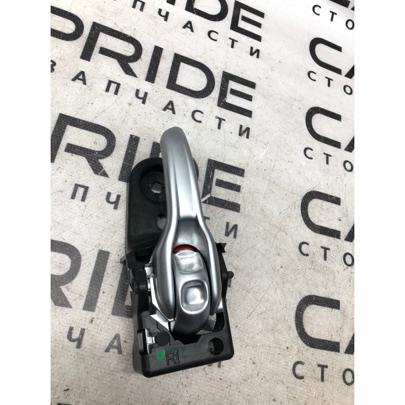 Ручка дверей внутрішня (салон) Jeep Cherokee KL 2014 3.2 68227250AA