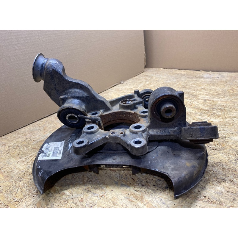 Цапфа подвески (подвеска) Volvo XC90 P28 31277992