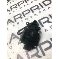 Привод заслонки отопителя