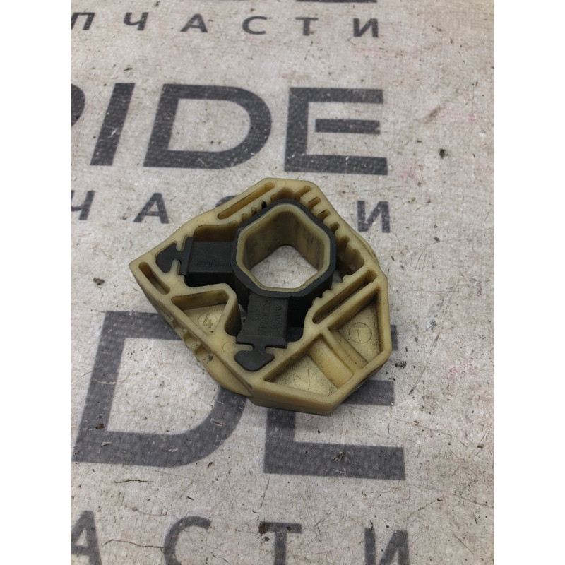 Крепление радиатора (кузов и элементы) Volkswagen Passat B7 2014 1.8 1k0121357g