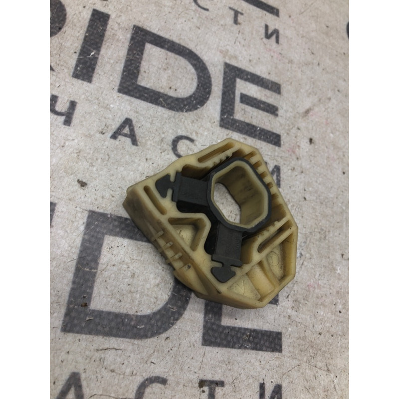 Крепление радиатора (кузов и элементы) Volkswagen Passat B7 2014 1.8 1k0121357g