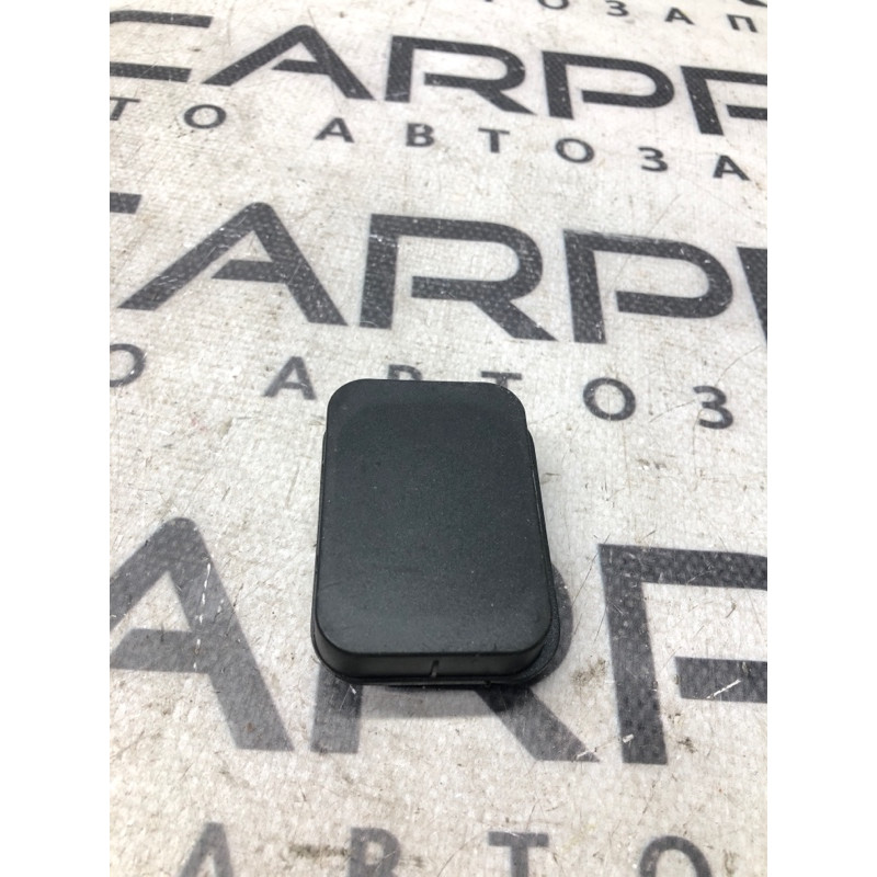 Заглушка (салон) Volkswagen Passat B7 2014 1.8 3c0857593b