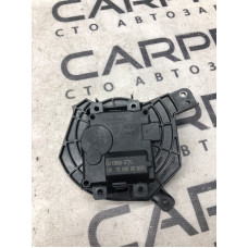 Привод заслонки отопителя