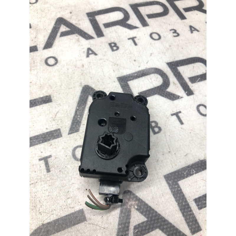 Привод заслонки отопителя (отопление и кондиционирование) FORD Focus MK3 2012 2.0 av6n19e616aa