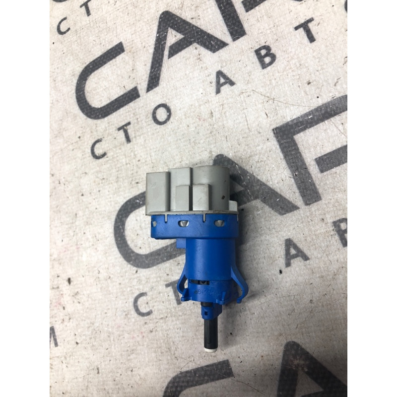 Концевик педали тормоза (электрика / датчики) FORD Focus MK3 2012 2.0 8t4t9g854aa