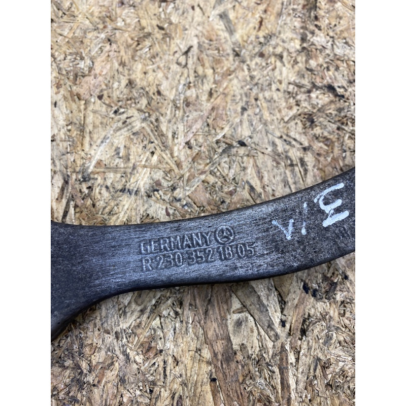 Рычаг подвески (подвеска) Mercedes-Benz E-class W211 2008 3.5 r2303521805