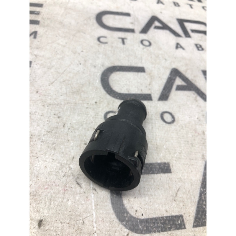 Фланец (система охлаждения) Volkswagen Passat B7 2014 1.8 3b0122291b