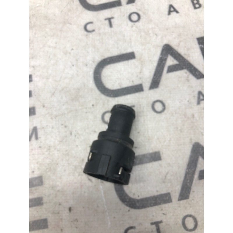 Фланец (система охлаждения) Volkswagen Passat B7 2014 1.8 3b0122291b