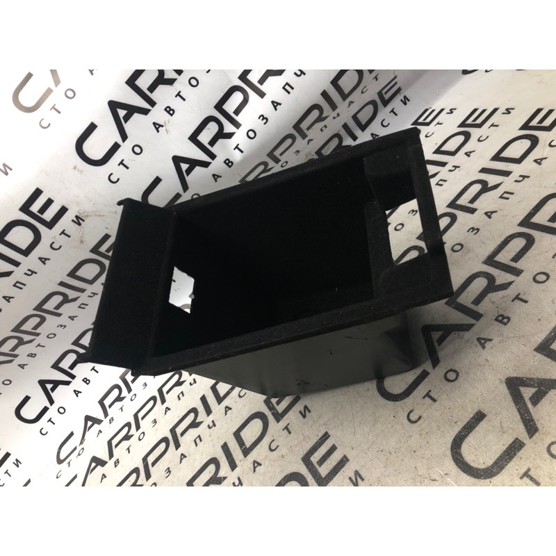 Ящик центральной консоли (салон) Cadillac Xt5 1 2016 3.6 84093683