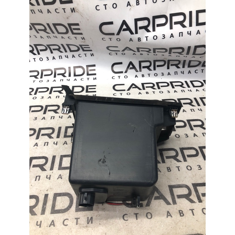 Ящик центральной консоли (салон) Cadillac Xt5 1 2016 3.6 84093683