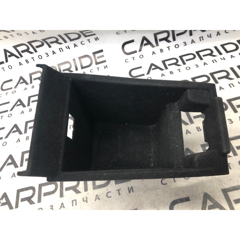 Ящик центральной консоли (салон) Cadillac Xt5 1 2016 3.6 84093683