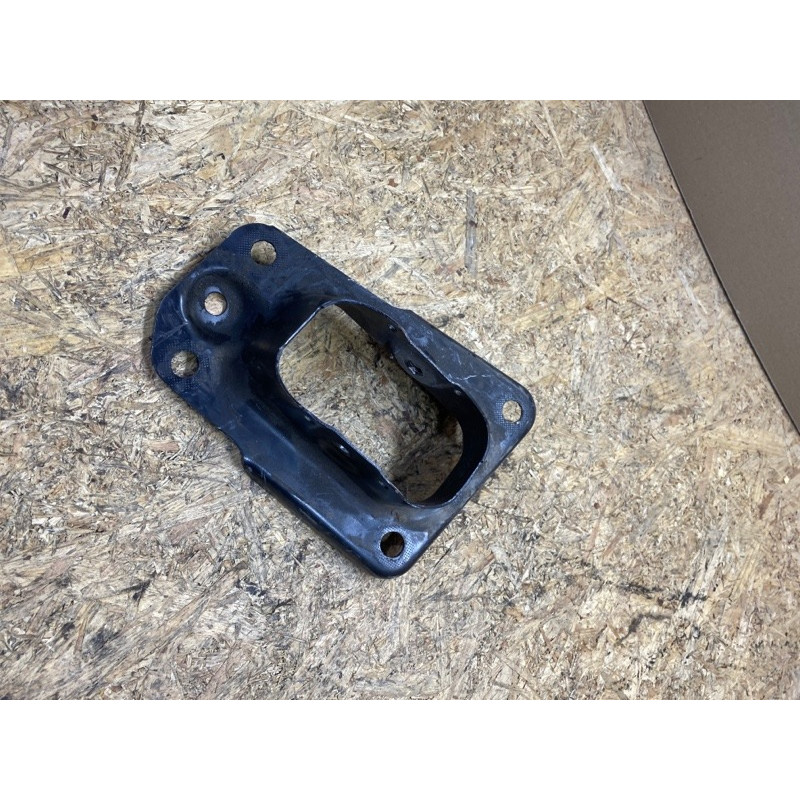 Кронштейн (двигатель и элементы) Volkswagen Passat B7 2014 1.8 1k0505129