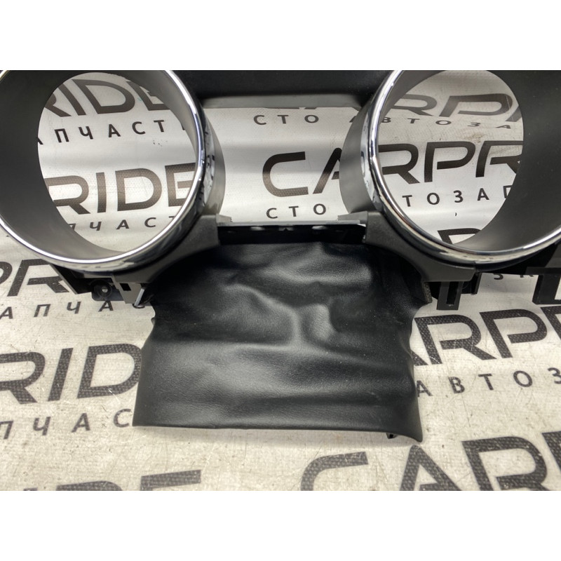 Накладка панели приборов (салон) FORD Mustang MK6 2015 FR3B63044D70B