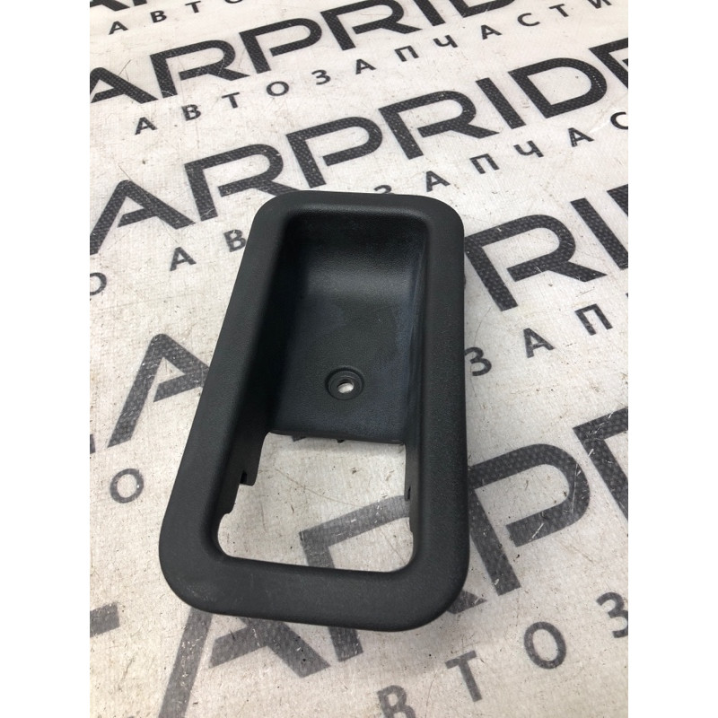 Накладка ручки внутренней (салон) Cadillac Xt5 1 2016 3.6 71ch3102