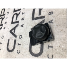 Кнопка регулировки сиденья