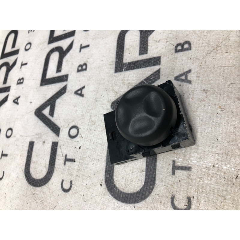 Кнопка регулировки сиденья (электрика / кнопки) Cadillac Xt5 1 2016 3.6 25802502