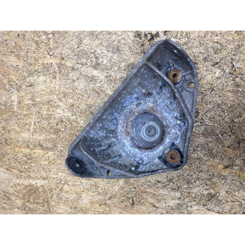 Кронштейн опоры амортизатора (подвеска) Volkswagen Touareg 7L 7L0412391D