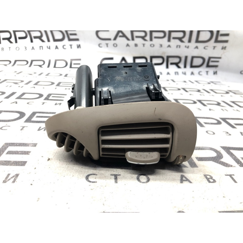 Дефлектор воздуховода (салон) Mercedes-Benz C-class W203 2007 3.0 a2038302554