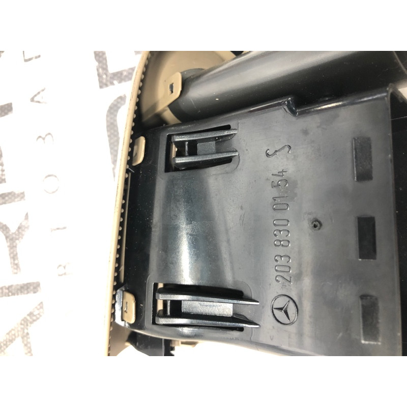 Дефлектор воздуховода (салон) Mercedes-Benz C-class W203 2007 3.0 a2038302554