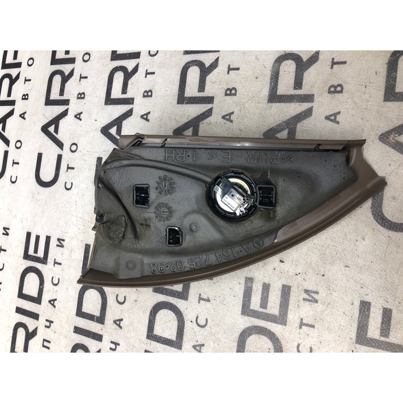 Молдинг двери (уголок) внутренний (кузов и элементы) Mercedes-Benz GL X164 2012 4.6 a1647201670