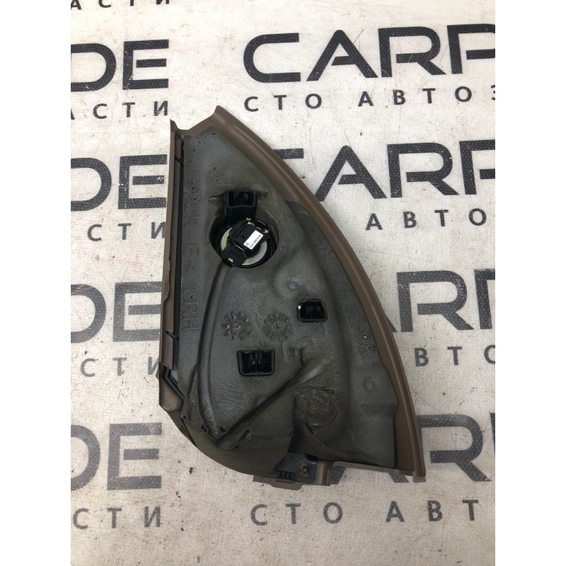 Молдинг двери (уголок) внутренний (кузов и элементы) Mercedes-Benz GL X164 2012 4.6 a1647201670