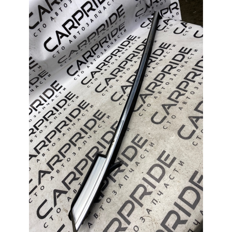 Молдинг стекла (кузов и элементы) BMW 3-series E93 2010 3.0 N52 51377119098