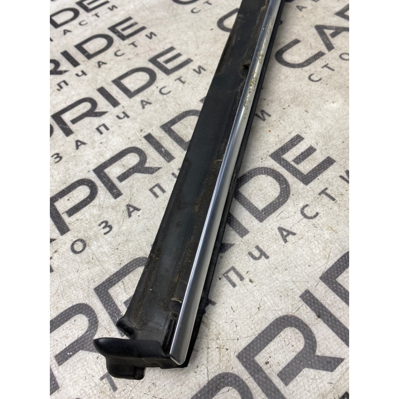 Молдинг стекла (кузов и элементы) BMW 3-series E93 2010 3.0 N52 51377119098