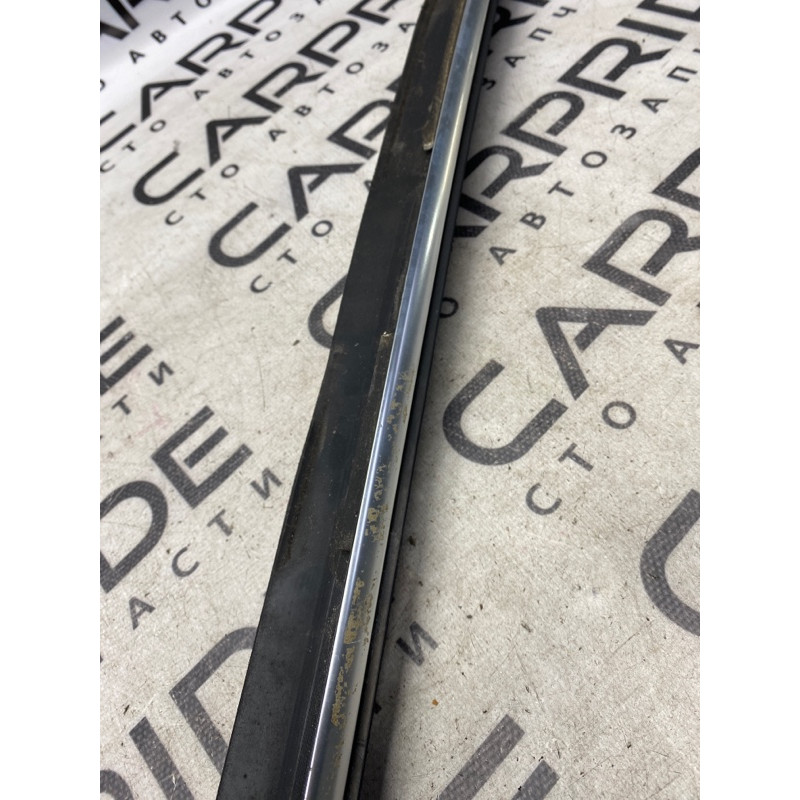 Молдинг стекла (кузов и элементы) BMW 3-series E93 2010 3.0 N52 51377119098