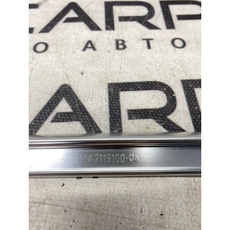 Молдинг лобового стекла (кузов и элементы) BMW 3-series E93 2010 3.0 N52 51767119100