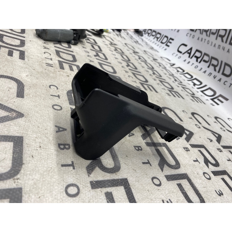 Заглушка сидения (салон) Cadillac Xt5 1 2016 3.6 233382758