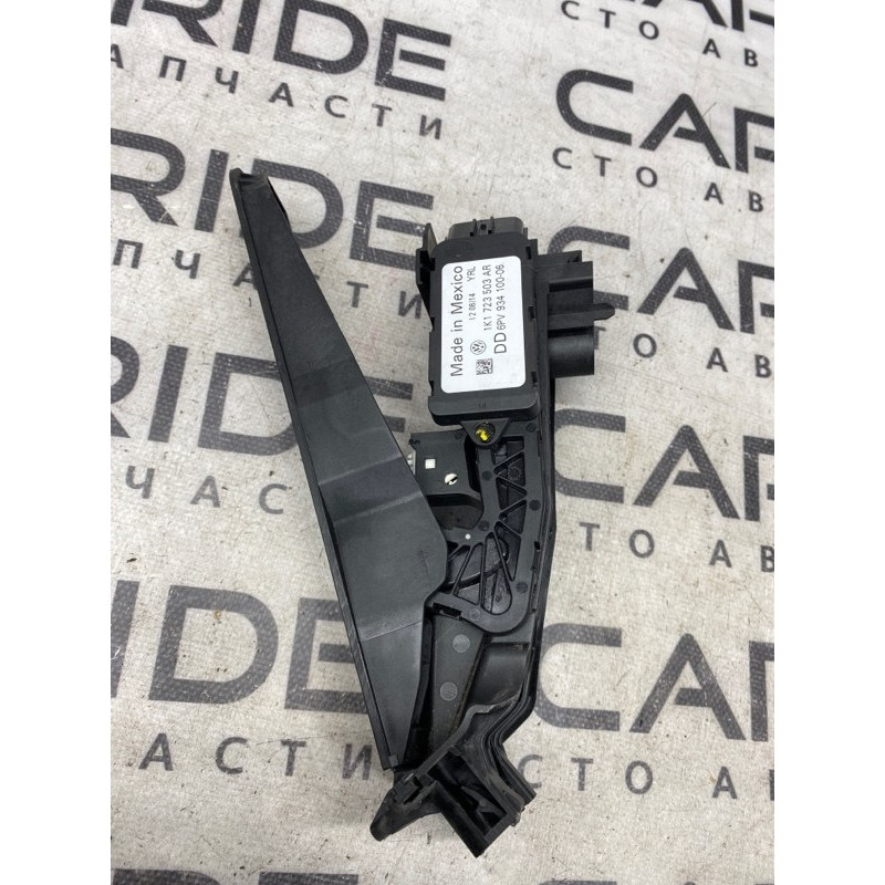 Педаль газа (электрика двигателя) Volkswagen Passat B7 2014 1.8 1K1723503AR