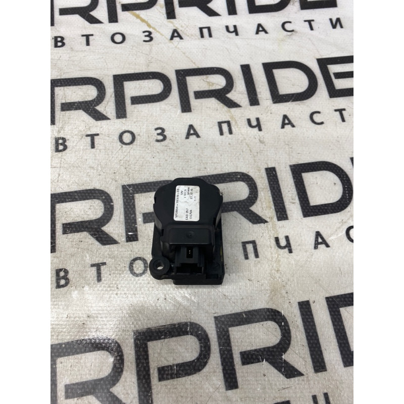 Привод заслонки отопителя (отопление и кондиционирование) FORD Focus MK3 2012 2.0 vp3m5h19e616bb