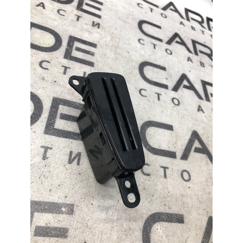 Накладка центральной консоли (салон) FORD Focus MK3 2015 2.0